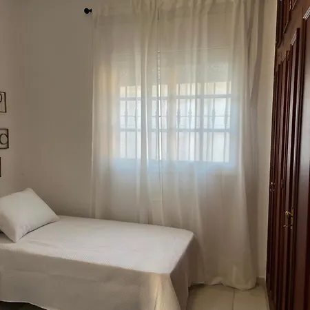 Holiday home Playas De La Jara Con 4 En Sanlucar de Barrameda