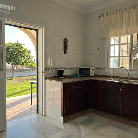 Playas De La Jara Con 4 En Holiday home Sanlucar de Barrameda